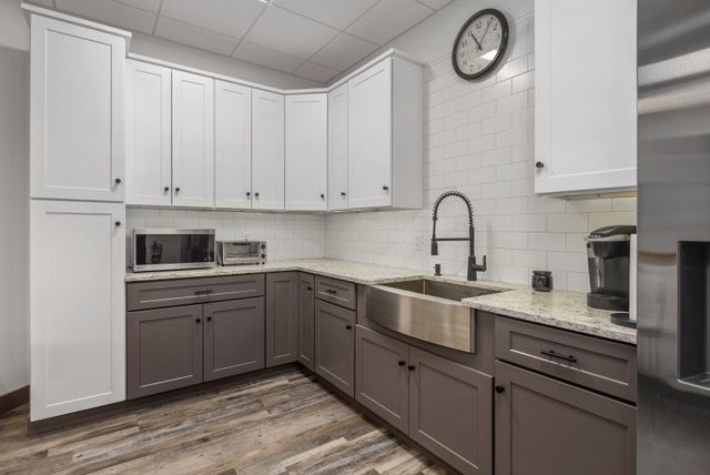 125 Commerce Way, Marshfield, MA 02050